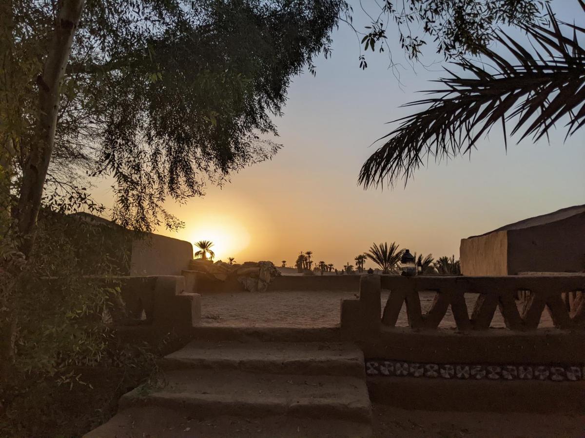 Chez Madani Hotel M'Hamid Bagian luar foto
