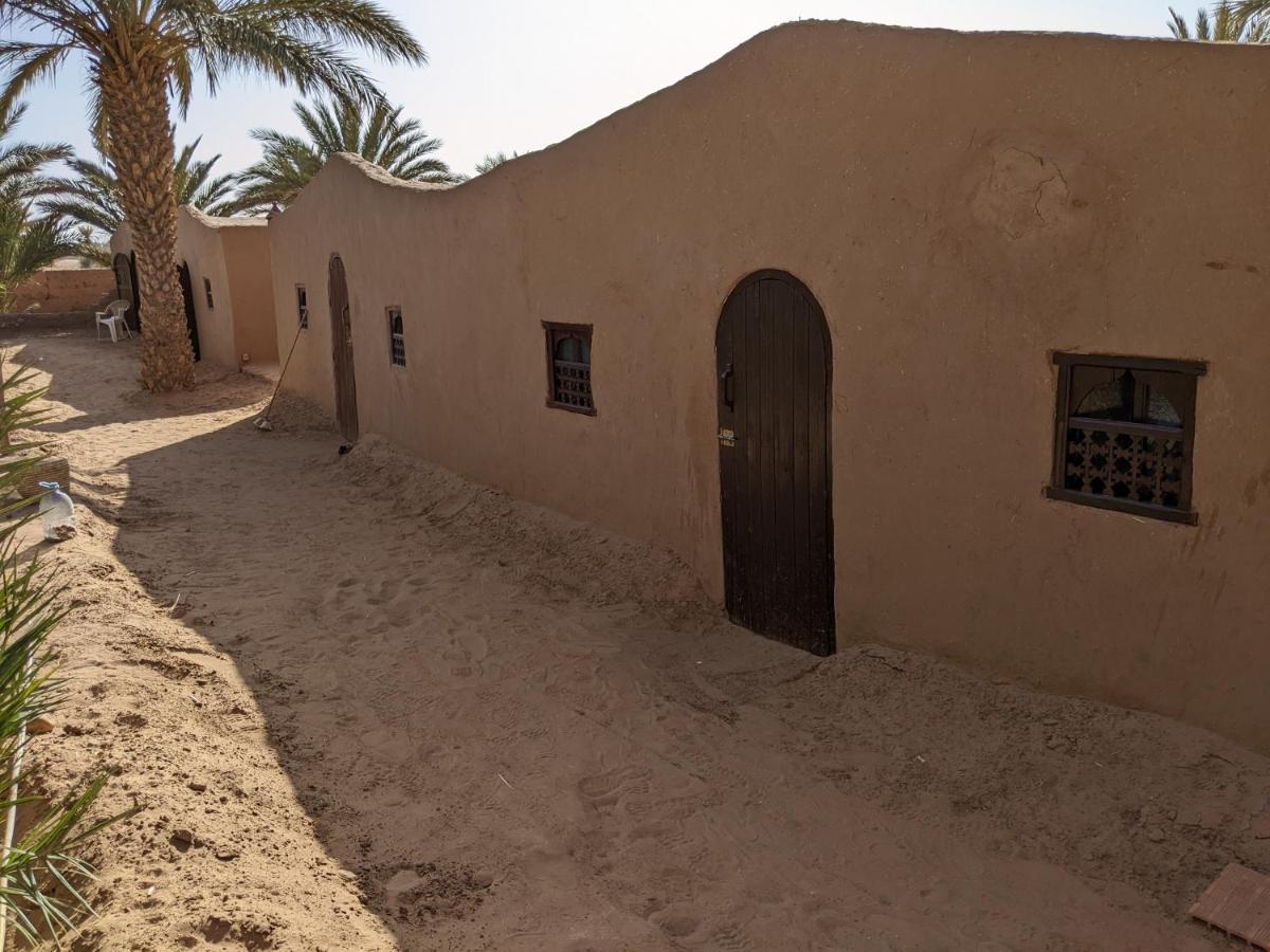 Chez Madani Hotel M'Hamid Bagian luar foto